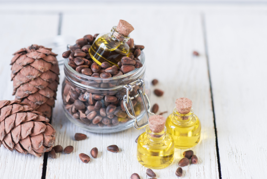 Cedarwood: Holistic Therapy