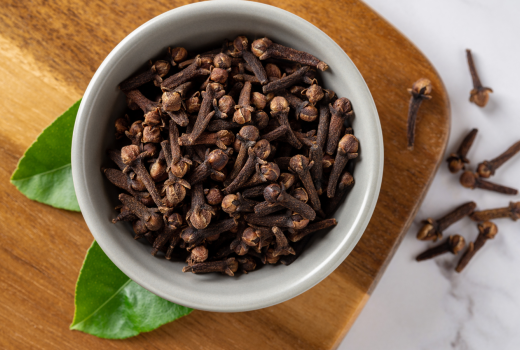 Clove: The Natural Mouth Rinse